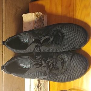 SKETCHERS WIDE FIT AIR COOLED ATHLETIC SHOES